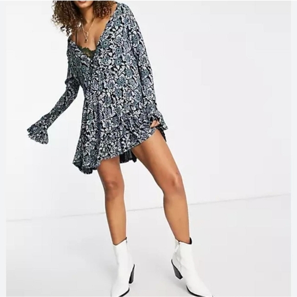 Free People Olivia Jersey Tunic Dress Blue Floral Plunging V-neck Ruffled Hem SM - Picture 9 of 15
